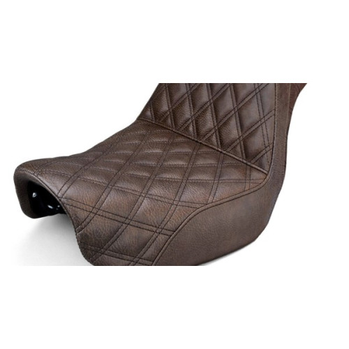 PartzBiz HD: 3472202-Saddlemen Step Up Brown Lattice Stitch 2 เบาะนั่ง Harley 2006-2017 Dyna FXD FLD