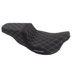 PartzBiz HD 808-07B-175-SILLS-GRIP-BLKCARBON - Saddlemen Silver Lattice Stitch มือจับคาร์บอนไฟเบอร์ Step Up Seat Harley Touring PartzBiz HD 808-07B-175-SILLS-GRIP-BLKCARBON - Saddlemen Silver Lattice Stitch มือจับคาร์บอนไฟเบอร์ Step Up Seat Harley Touring