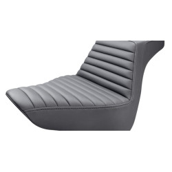 PartzBiz HD 818-31-171 - Saddlemen Step Up Seat Tuck N Roll Black Harley 18+ Softail Breakout FXBR/S PartzBiz HD 818-31-171 - Saddlemen Step Up Seat Tuck N Roll Black Harley 18+ Softail Breakout FXBR/S