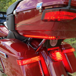PartzBiz HD PB-TP-ARM-TPCR - Custom Dynamics ProBeam LED สีแดง Run เบรคเลี้ยว Tour Pak Arm Harley FLH/T 06-13 2040-2505 20402505 PB-TP-ARM-TPCR electra road street tour glide 2020