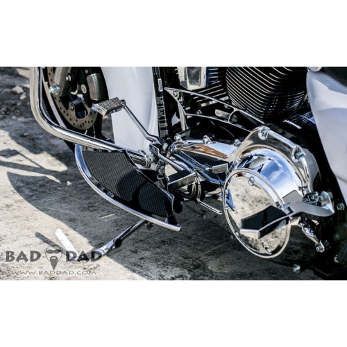PartzBiz HD: 4423001-หมุดผู้โดยสารด้านหลัง Bad Dad Chrome 900 Series FL Touring Softail 97-19 81016-2 ที่วางสัมภาระแบบกำหนดเอง Street Glides; Electra Glides และ Ultras Road King Tri Fat Boy Fat Bob Slim Wide Glideแคบ Heritage Low Rider Cross Bone Breakout Night Train Custom B