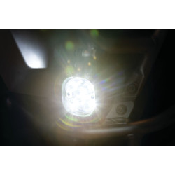 PartzBiz HD KA3008 - Kuryakyn 3008 Lodestar 750L เอาต์พุตสูงไฟ Spot Beam Universal 12v PartzBiz HD KA3008 - Kuryakyn 3008 Lodestar 750L เอาต์พุตสูงไฟ Spot Beam Universal 12v