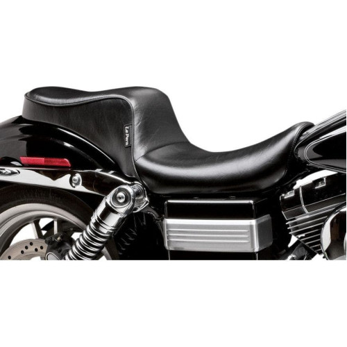 PartzBiz HD: 4411056-Le Pera LF-021 Black Smooth Stitch Cherokee 2 Up Seat Harley Dyna FXD 04-05 | LF-021