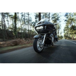 PartzBiz HD DS03040289 - Michelin 39116 Scorcher Sport Front Tire Motorcycle V-Twin 120/70ZR17 58W PartzBiz HD DS03040289 - Michelin 39116 Scorcher Sport Front Tire Motorcycle V-Twin 120/70ZR17 58W
