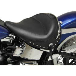 PartzBiz HD MD76231 - Mustang Studded Wide Solo 16.5” เบาะกว้างสำหรับ Harley Softail 05-17 FLSTN | 76231