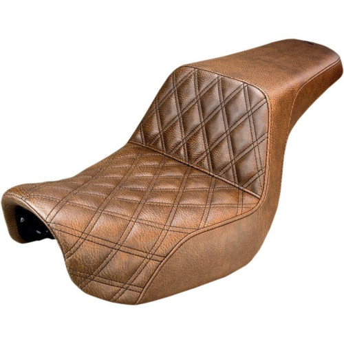 PartzBiz HD: 4403982-Saddlemen 806-04-172BR สีน้ำตาล Step Up ด้านหลัง LS ที่นั่ง 06-17 Harley Dyna FXD FLD FXDWG 0803-0568 08030568