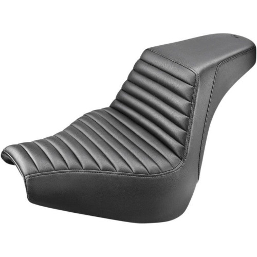 PartzBiz HD: 4403963-Saddlemen 818-31-171 Black Tuck & Roll 2-Up Seat 18-20 Harley Softail Breakout FXBR FXBRS Step Up Customอัพเกรดเปลี่ยนที่ดีที่สุดใหม่จักรยานรถจักรยานยนต์ที่นั่งอานDiamond Latticeเย็บหนัง