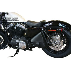 PartzBiz HD DS35011001 - Willie & Max กระเป๋าสวิงอาร์มสีดำพร้อมหัวเข็มขัดสีดำสำหรับ Harley Softail 84-14 - 59893-00 PartzBiz HD DS35011001 - Willie & Max กระเป๋าสวิงอาร์มสีดำพร้อมหัวเข็มขัดสีดำสำหรับ Harley Softail 84-14 - 59893-00